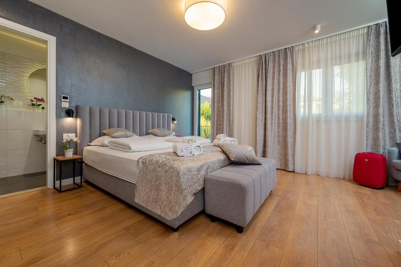 Seven Seas Residence Спліт Екстер'єр фото